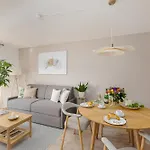 Troja Living Helena - Zentral In Apartamento