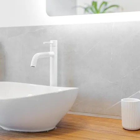 Apartment Troja Living Helena - Zentral In